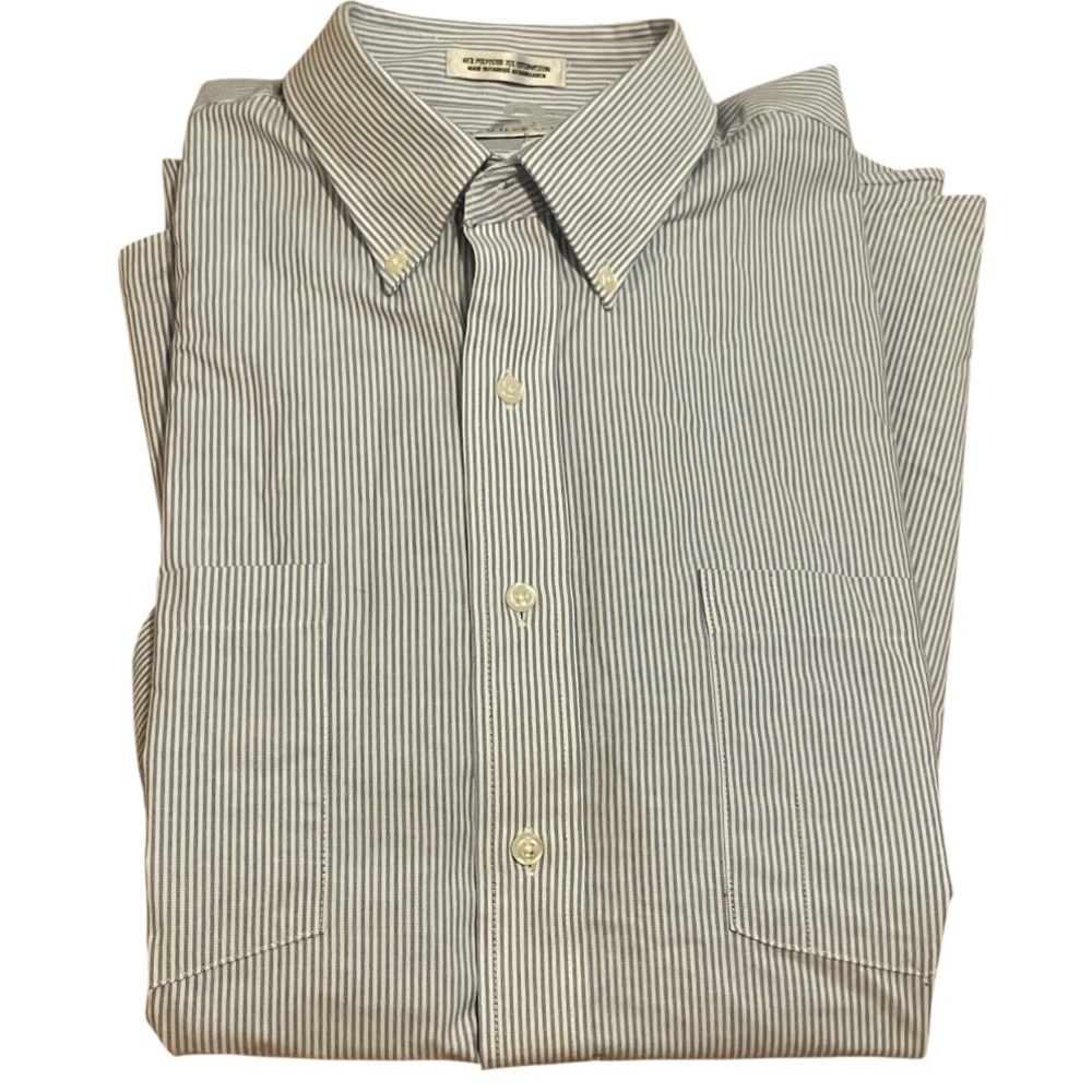 Van Heusen Pin Stripe Long Sleeve Button Down Shirt Size Large